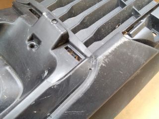 bontott TOYOTA YARIS CROSS Első Lökhárító Alsó Középső Díszrács