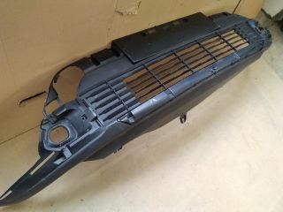 bontott TOYOTA YARIS CROSS Első Lökhárító Alsó Középső Díszrács