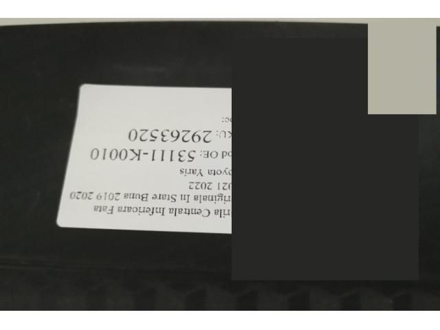 bontott TOYOTA YARIS CROSS Első Lökhárító Alsó Középső Díszrács