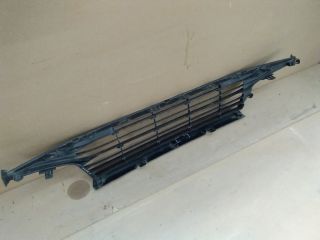 bontott TOYOTA YARIS CROSS Első Lökhárító Alsó Középső Díszrács