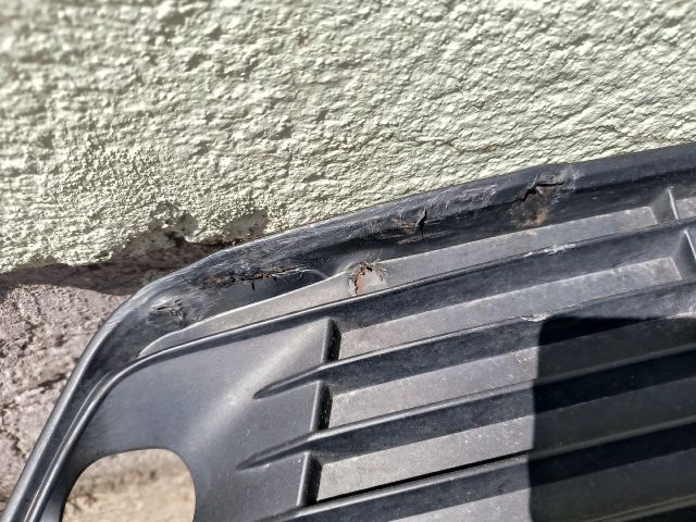 bontott TOYOTA YARIS CROSS Első Lökhárító Alsó (Műanyag)