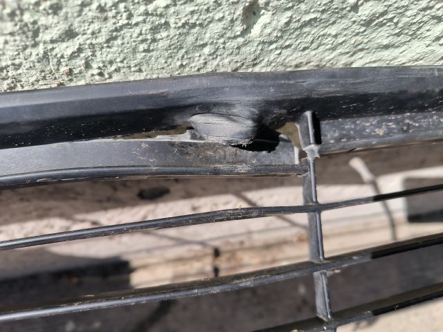 bontott TOYOTA YARIS CROSS Első Lökhárító Alsó (Műanyag)