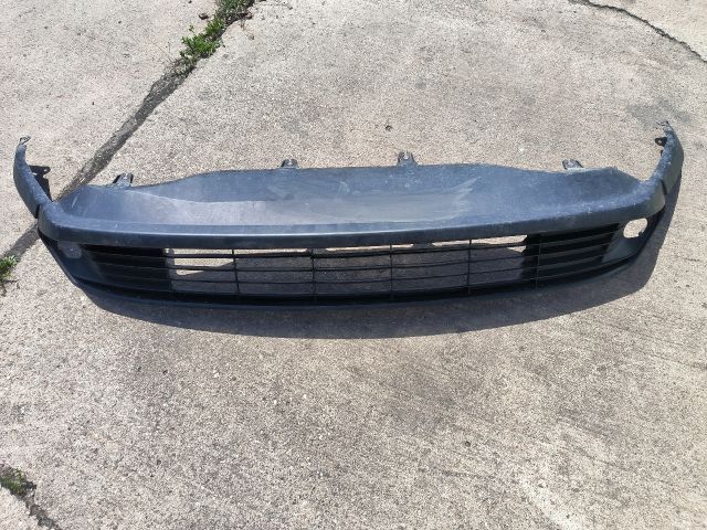 bontott TOYOTA YARIS CROSS Első Lökhárító Alsó (Műanyag)