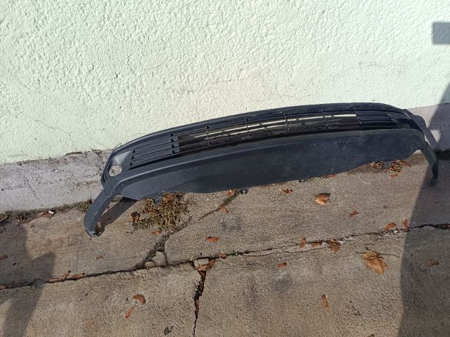 bontott TOYOTA YARIS CROSS Első Lökhárító Alsó (Műanyag)