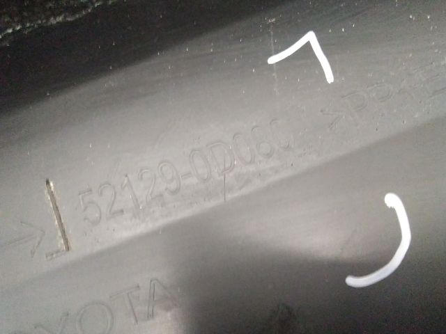 bontott TOYOTA YARIS CROSS Első Lökhárító Alsó (Műanyag)