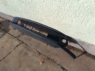 bontott TOYOTA YARIS CROSS Első Lökhárító Alsó (Műanyag)