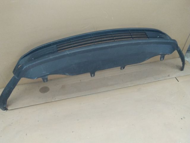 bontott TOYOTA YARIS CROSS Első Lökhárító Alsó (Műanyag)