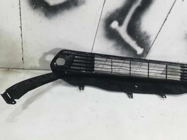 bontott TOYOTA YARIS CROSS Első Lökhárító Légterelő