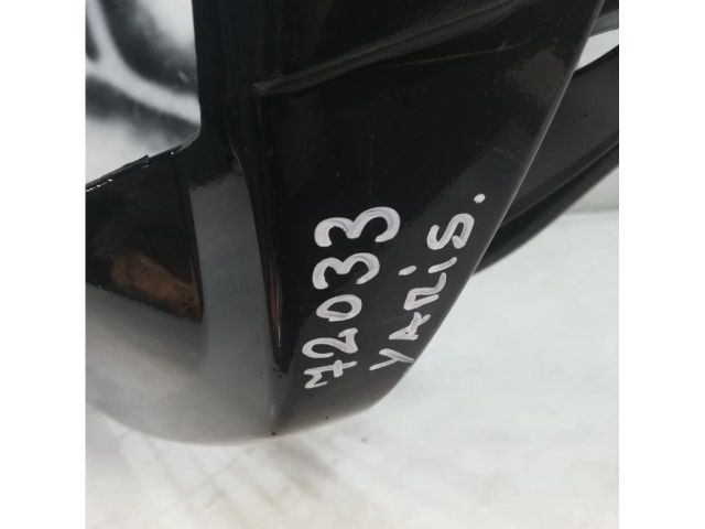 bontott TOYOTA YARIS CROSS Első Lökhárító Légterelő