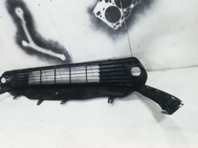 bontott TOYOTA YARIS CROSS Első Lökhárító Légterelő