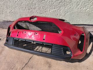 bontott TOYOTA YARIS CROSS Első Lökhárító (Részeivel)