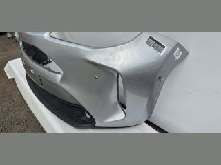 bontott TOYOTA YARIS CROSS Első Lökhárító (Üresen)