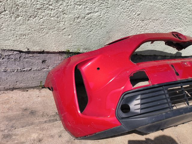 bontott TOYOTA YARIS CROSS Első Lökhárító (Üresen)