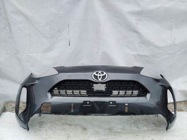 bontott TOYOTA YARIS CROSS Első Lökhárító (Üresen)