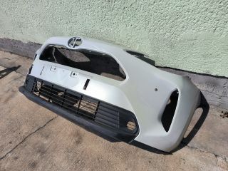 bontott TOYOTA YARIS CROSS Első Lökhárító (Üresen)