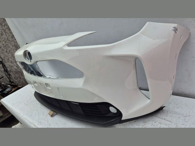 bontott TOYOTA YARIS CROSS Első Lökhárító (Üresen)