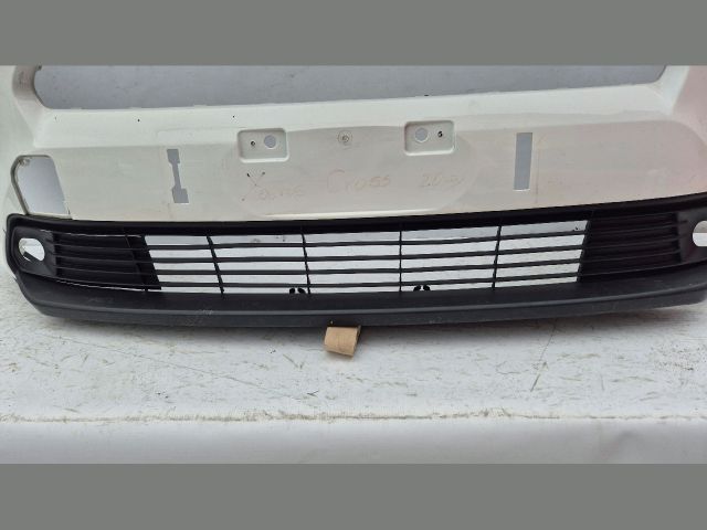 bontott TOYOTA YARIS CROSS Első Lökhárító (Üresen)