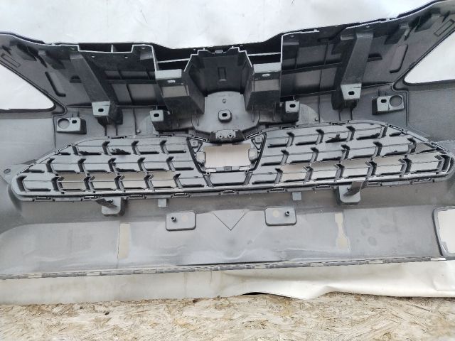 bontott TOYOTA YARIS CROSS Első Lökhárító (Üresen)