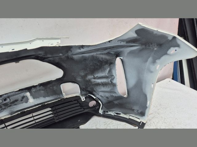 bontott TOYOTA YARIS CROSS Első Lökhárító (Üresen)