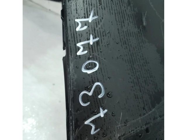 bontott TOYOTA YARIS CROSS Első Lökhárító (Üresen)