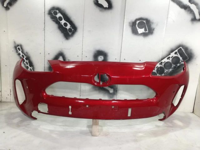 bontott TOYOTA YARIS CROSS Első Lökhárító (Üresen)