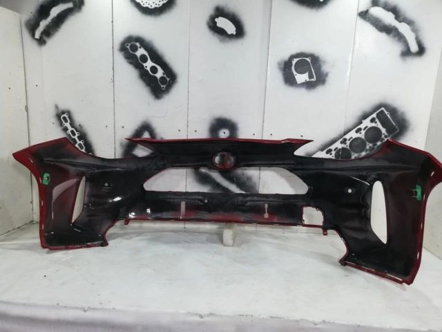 bontott TOYOTA YARIS CROSS Első Lökhárító (Üresen)