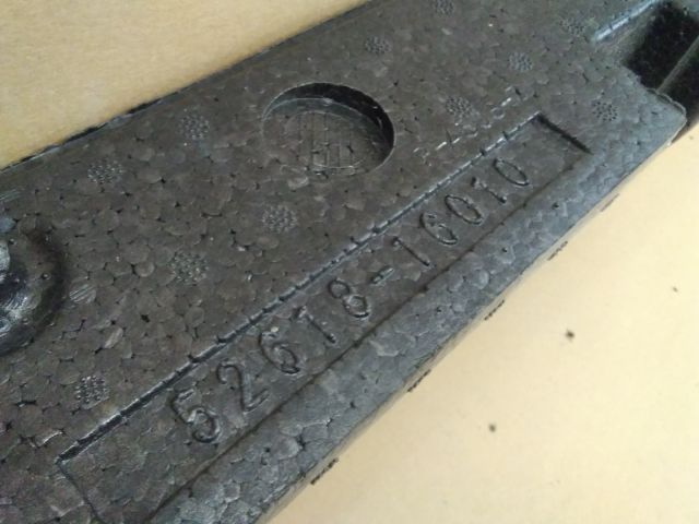 bontott TOYOTA YARIS CROSS Első Lökhárító Ütközés Elnyelő Hab