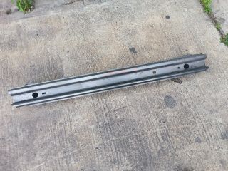 bontott TOYOTA YARIS CROSS Hátsó Lökhárító Merevítő (Fém)