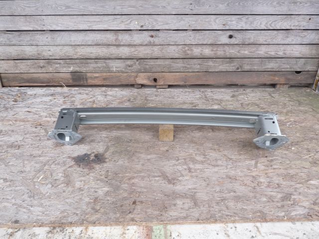 bontott TOYOTA YARIS CROSS Hátsó Lökhárító Merevítő (Fém)