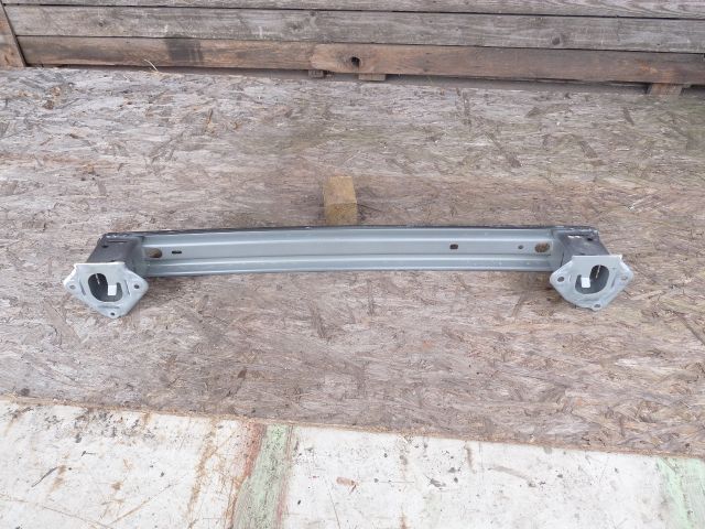 bontott TOYOTA YARIS CROSS Hátsó Lökhárító Merevítő (Fém)