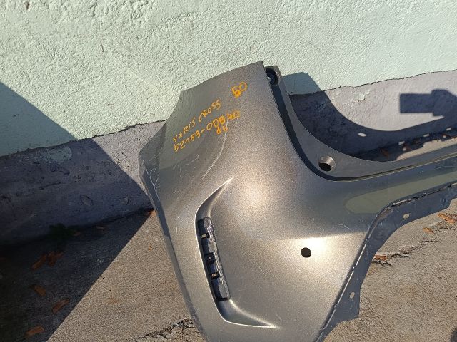 bontott TOYOTA YARIS CROSS Hátsó Lökhárító (Részeivel)