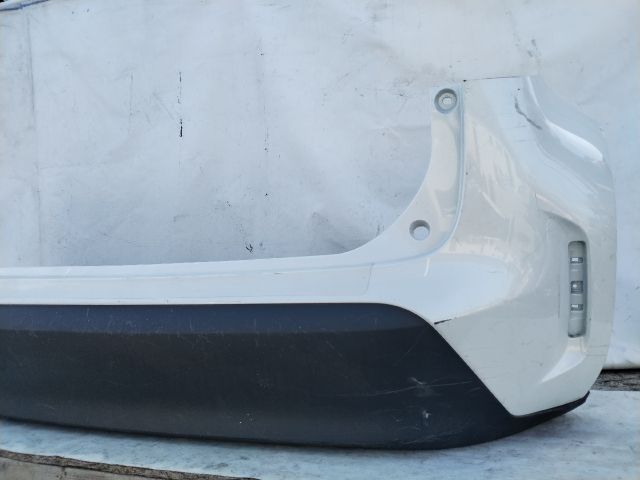 bontott TOYOTA YARIS CROSS Hátsó Lökhárító (Üresen)