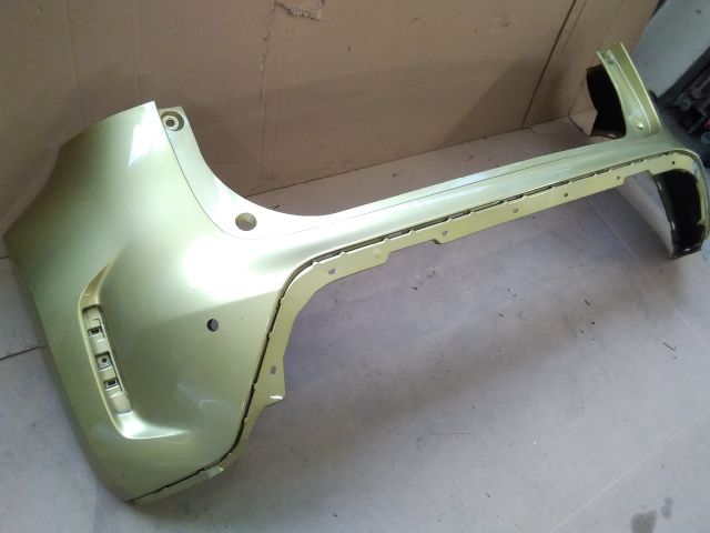 bontott TOYOTA YARIS CROSS Hátsó Lökhárító (Üresen)