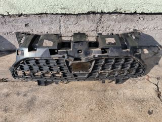 bontott TOYOTA YARIS CROSS Hűtőrács