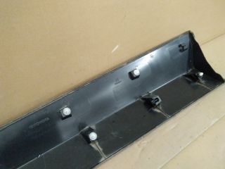 bontott TOYOTA YARIS CROSS Jobb első Ajtó Díszléc