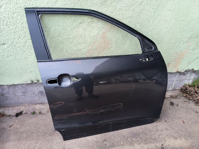 bontott TOYOTA YARIS CROSS Jobb első Ajtó (Részeivel)