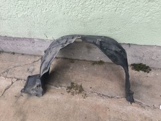 bontott TOYOTA YARIS CROSS Jobb első Dobbetét (Kerékjárati, Műanyag)