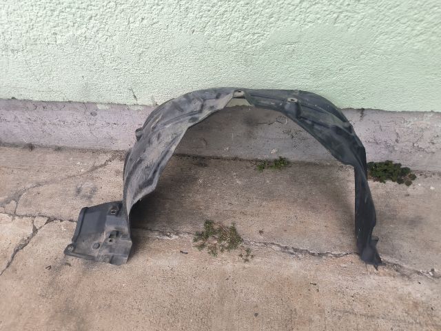 bontott TOYOTA YARIS CROSS Jobb első Dobbetét (Kerékjárati, Műanyag)