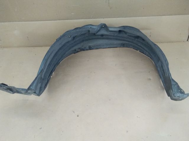 bontott TOYOTA YARIS CROSS Jobb első Dobbetét (Kerékjárati, Műanyag)