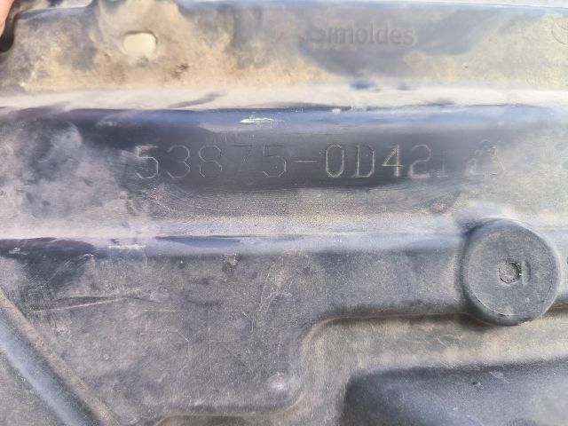 bontott TOYOTA YARIS CROSS Jobb első Dobbetét (Kerékjárati, Műanyag)