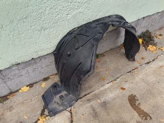 bontott TOYOTA YARIS CROSS Jobb első Első Dobbetét (Kerékjárati, Műanyag)