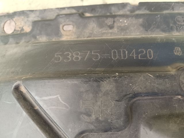 bontott TOYOTA YARIS CROSS Jobb első Első Dobbetét (Kerékjárati, Műanyag)