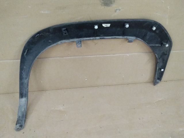 bontott TOYOTA YARIS CROSS Jobb első Sárvédő Díszléc