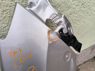 bontott TOYOTA YARIS CROSS Jobb első Sárvédő