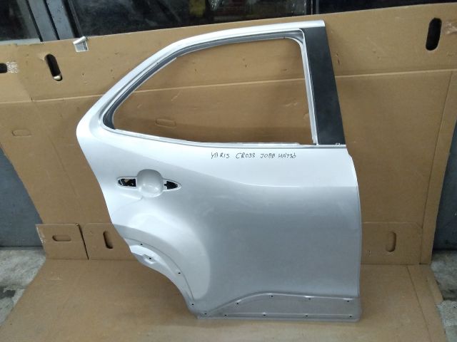 bontott TOYOTA YARIS CROSS Jobb hátsó Ajtó (Üres lemez)