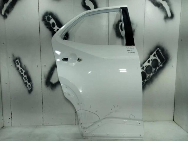 bontott TOYOTA YARIS CROSS Jobb hátsó Ajtó (Üres lemez)