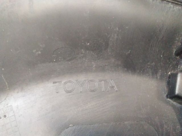 bontott TOYOTA YARIS CROSS Jobb hátsó Sárvédő Díszléc