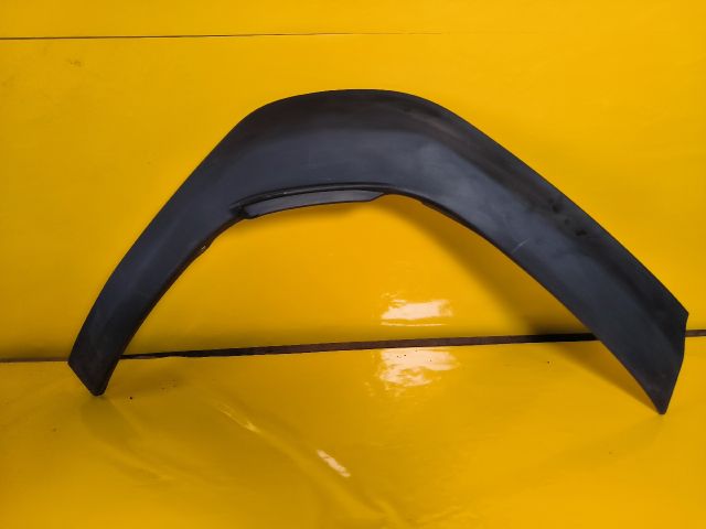 bontott TOYOTA YARIS CROSS Jobb hátsó Sárvédő Díszléc