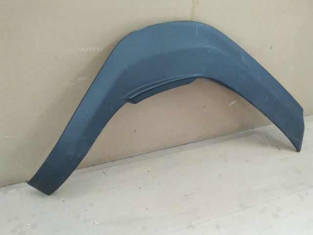 bontott TOYOTA YARIS CROSS Jobb hátsó Sárvédő Díszléc