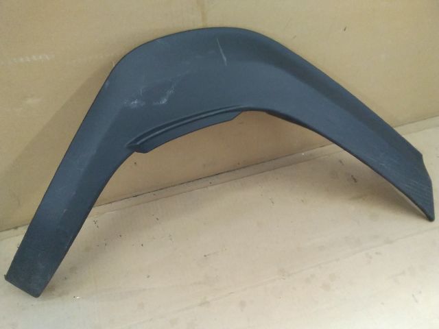 bontott TOYOTA YARIS CROSS Jobb hátsó Sárvédő Díszléc